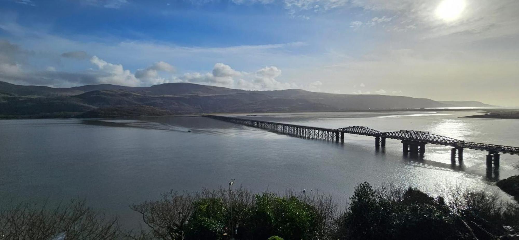 The Moorings * Fairbourne
